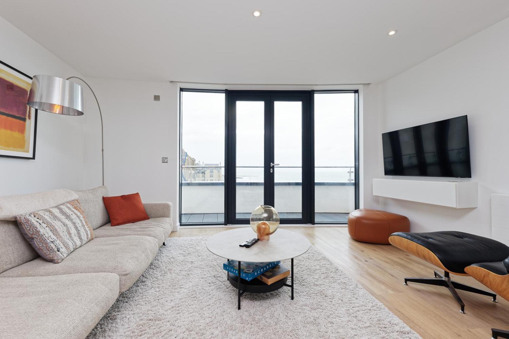 Gorgeous 2 Bed With Stunning Sea Views With Free Parking And Fast Internet Apartment Ramsgate